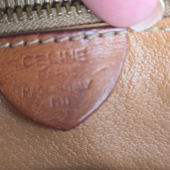 * GUC * Vintage Celine * - Picture 13 of 17